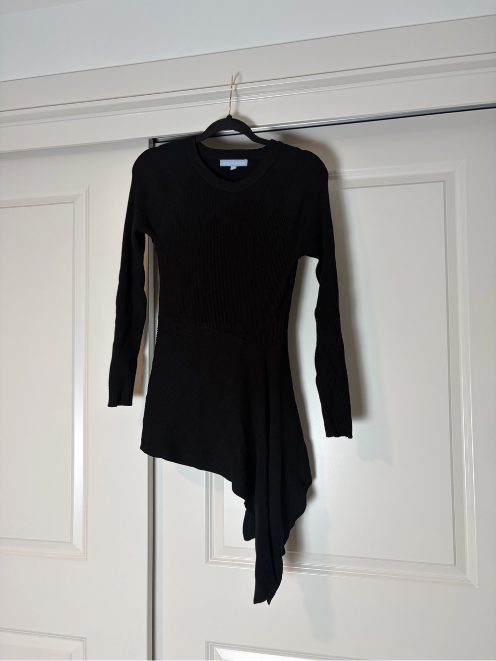 ANTONIO MELANI Black Asymmetric Long-Sleeve Knit Dress